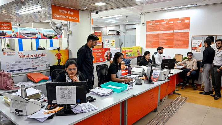 Bank unions defer three-day national strike after IBA assurance on five-day work week