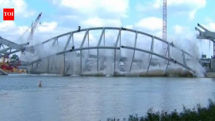 In 2016, Arkansas tried to blow up a 93-year-old bridge; it simply wobbled back