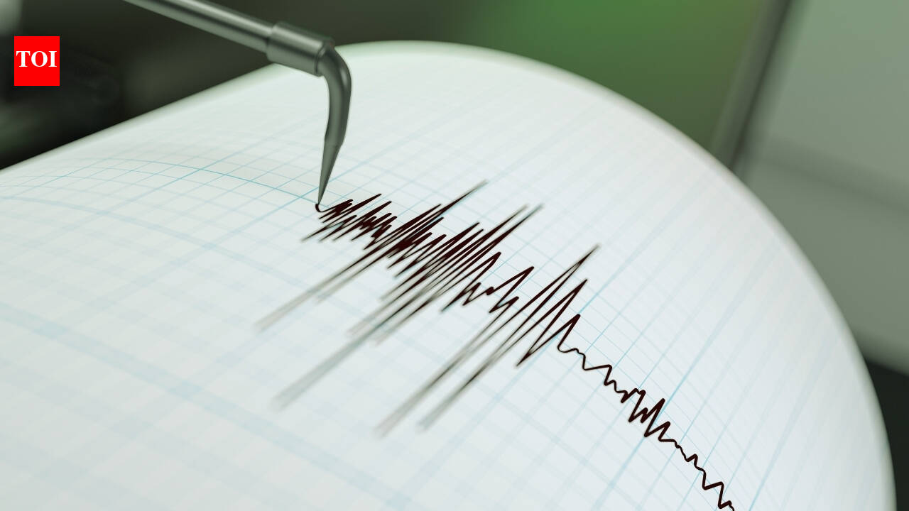 Rest of WorldEarthquake of magnitude 5.0 hits flood-ravaged Nepal