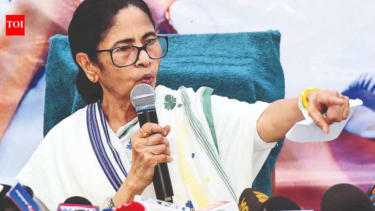 IndiaNew symbols: Mamata gets 'football player', 'envelope' for rebel TMC bloc