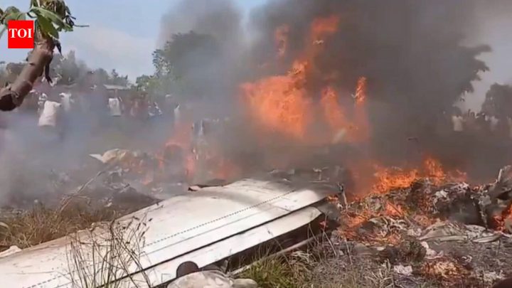 Rest of World14 killed in Congo plane crash, two senior military officials among dead