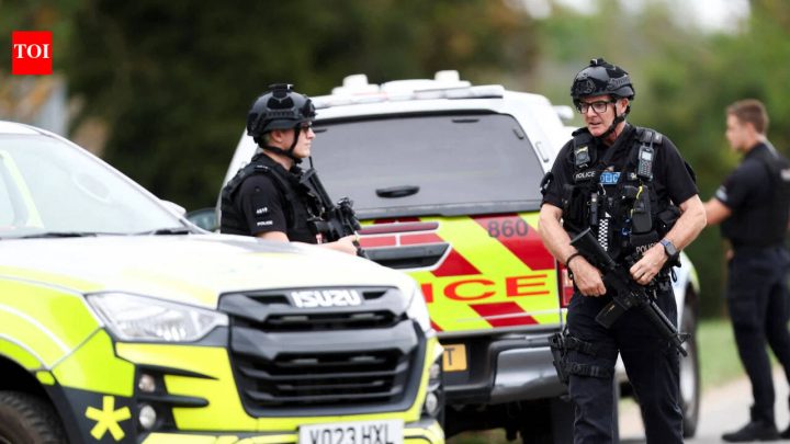 UK5 held in UK for suspected plot to attack air base used by US