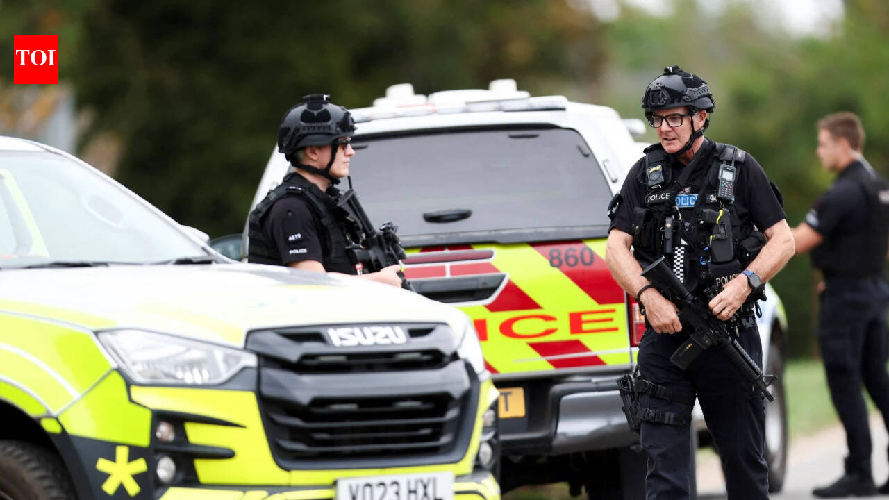 UK5 held in UK for suspected plot to attack air base used by US