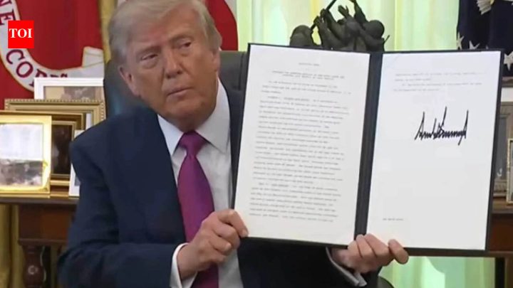 USUS judge partially halts Trump’s latest birthright citizenship order
