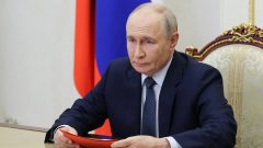Putin orders 3-day halt to Kyiv strikes as Witkoff, Kushner arrive in Moscow