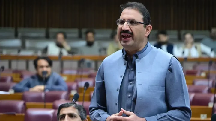 PTI's 'doors are open' to Fazl's offer to play a role in breaking deadlock with govt: Junaid Akbar