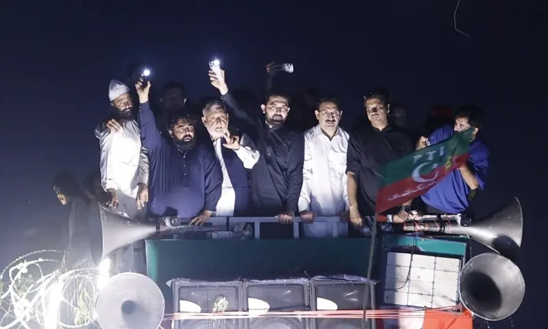 Afridi invites people from across country to join PTI's long march at Swabi Interchange on Oct 11