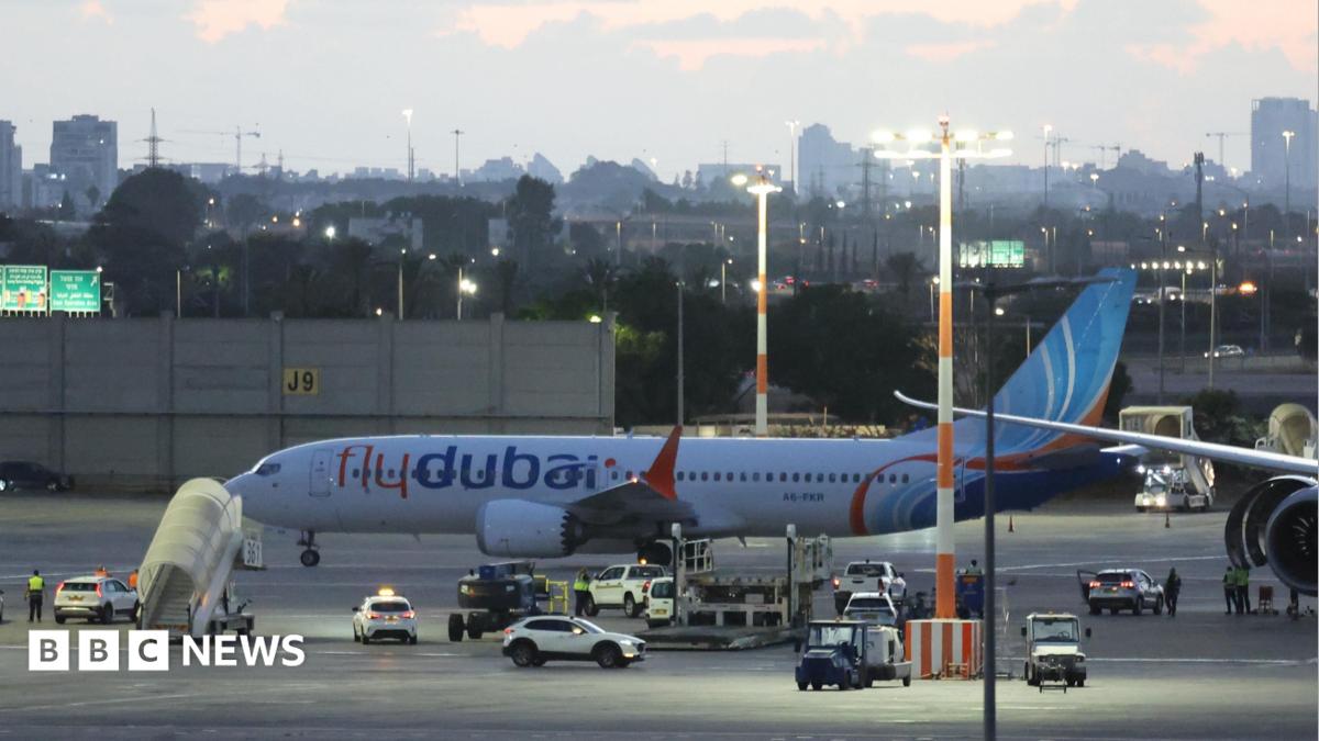 'Hero' pilot stabbed by other pilot on Israel-bound plane, Israeli PM says