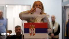 Early reports suggest record high turnout in Serbia elections
