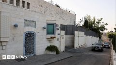 Most UK diplomats to leave East Jerusalem consulate, Israel says, as Miliband says 'vital services' to remain