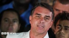 Flávio Bolsonaro's passports cancelled after he fails to surrender them
