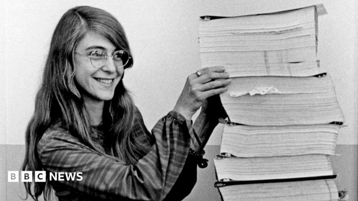 Margaret Hamilton, whose software helped land Apollo 11 on the Moon, dies at 90