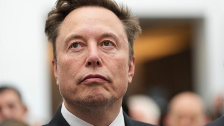 Ucrania disputa la afirmación de Musk de que el ejército violó los términos de Starlink
