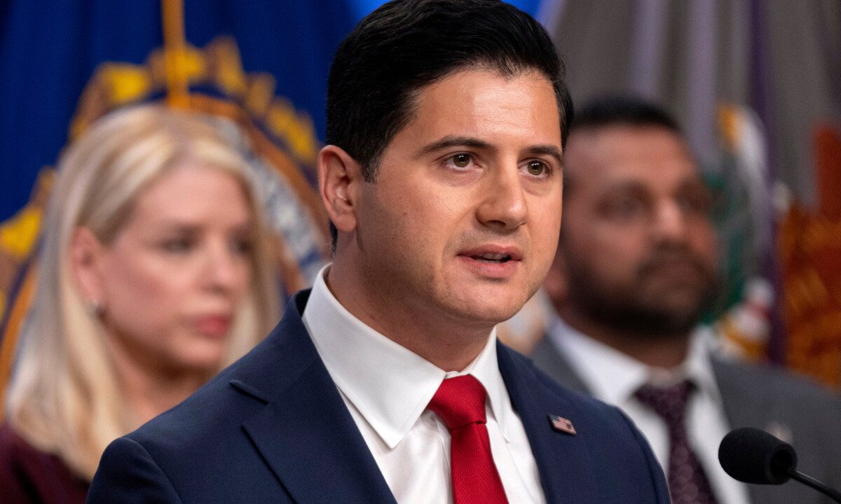 Federal judge rules top US prosecutor in Los Angeles isn't legally serving