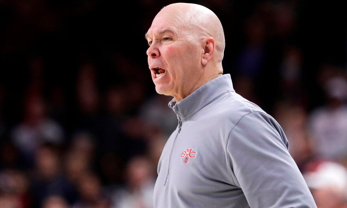 Bennett returns home to coach Arizona State after 25 successful seasons at Saint Mary's