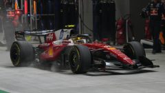 Lewis Hamilton unwell after Singapore race and apology to Ferrari