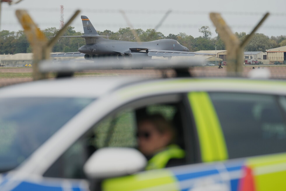 Reino Unido señala a Irán tras presunto complot en base aérea británica operada por EEUU