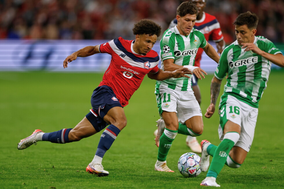 Champions League club Lille says defender Santos ruptured ACL