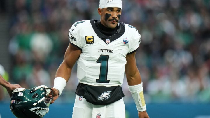 Philadelphia Eagles quarterback Jalen Hurts joins list of athletes diagnosed with blood clots