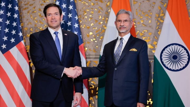 America’s push to sell Venezuelan oil takes Rubio to an unlikely destination