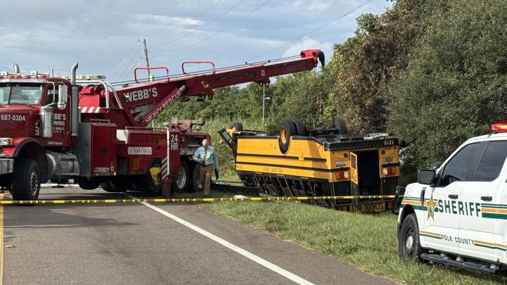 Florida school bus crash leaves 2 dead, including student