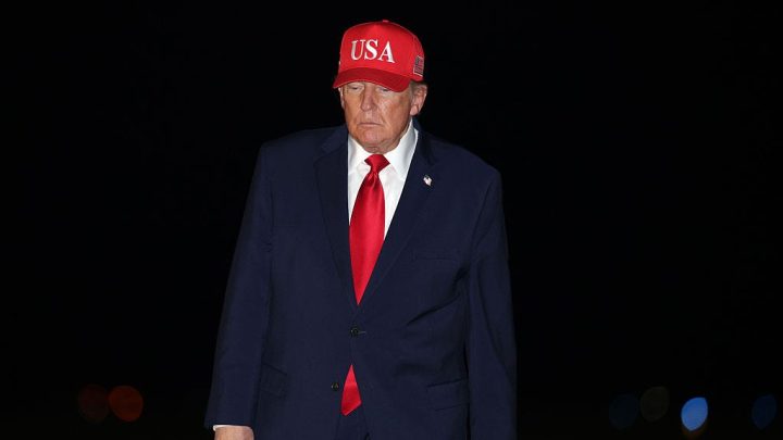 Trump approval sinks to new low in Fox News poll