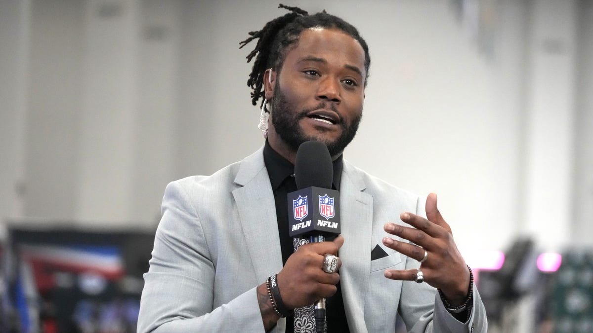 NFL Network analyst apologizes to Jalen Hurts for 'unfounded' comments