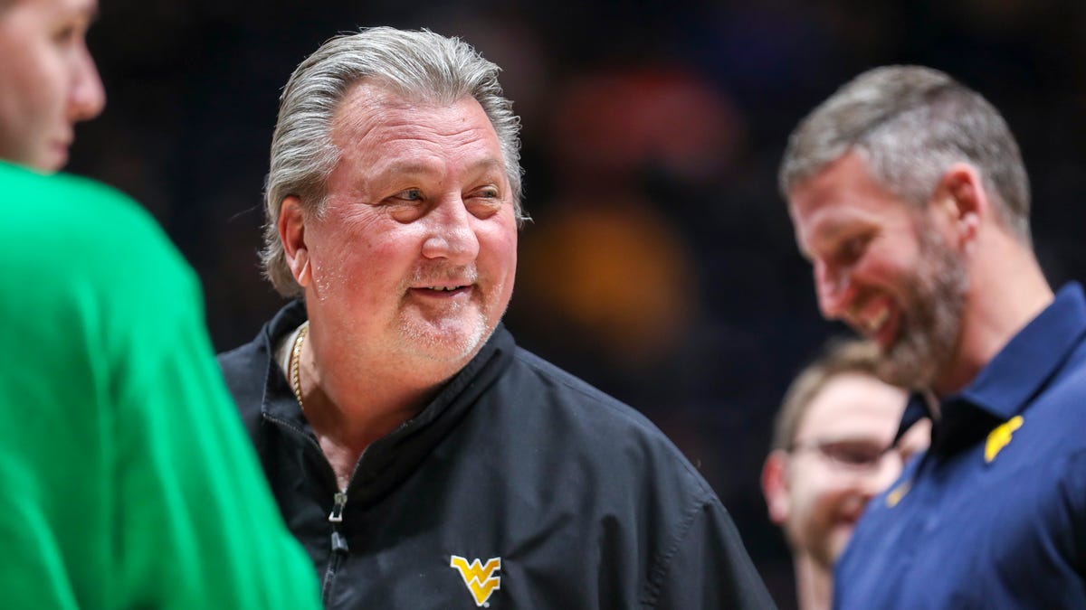 Bob Huggins' family discloses health battle for college basketball legend