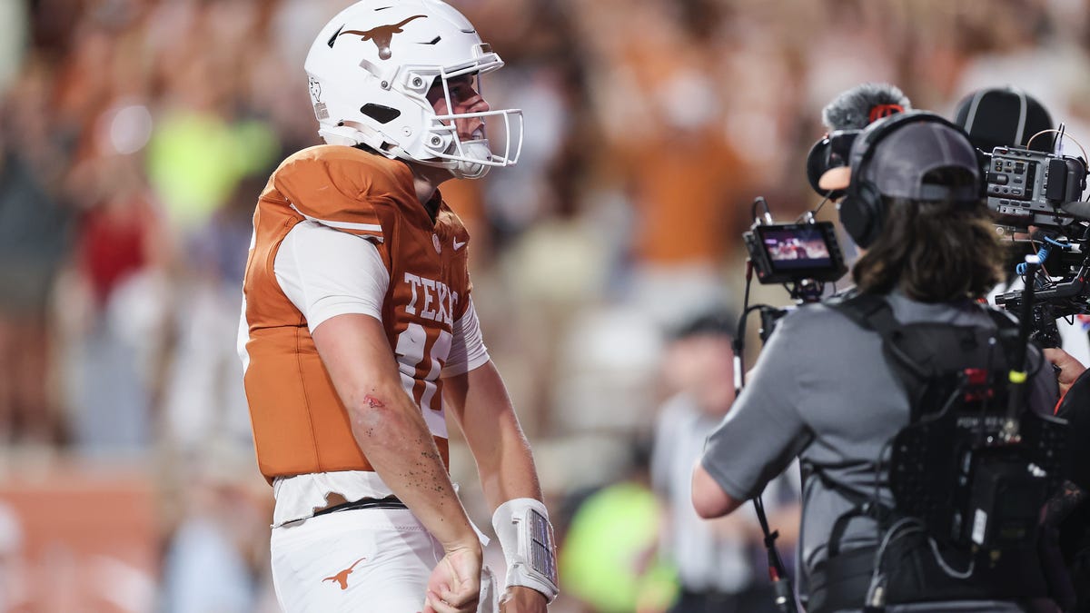 Arch Manning struck a powerful pose. Texas saved season, in a dramatic way