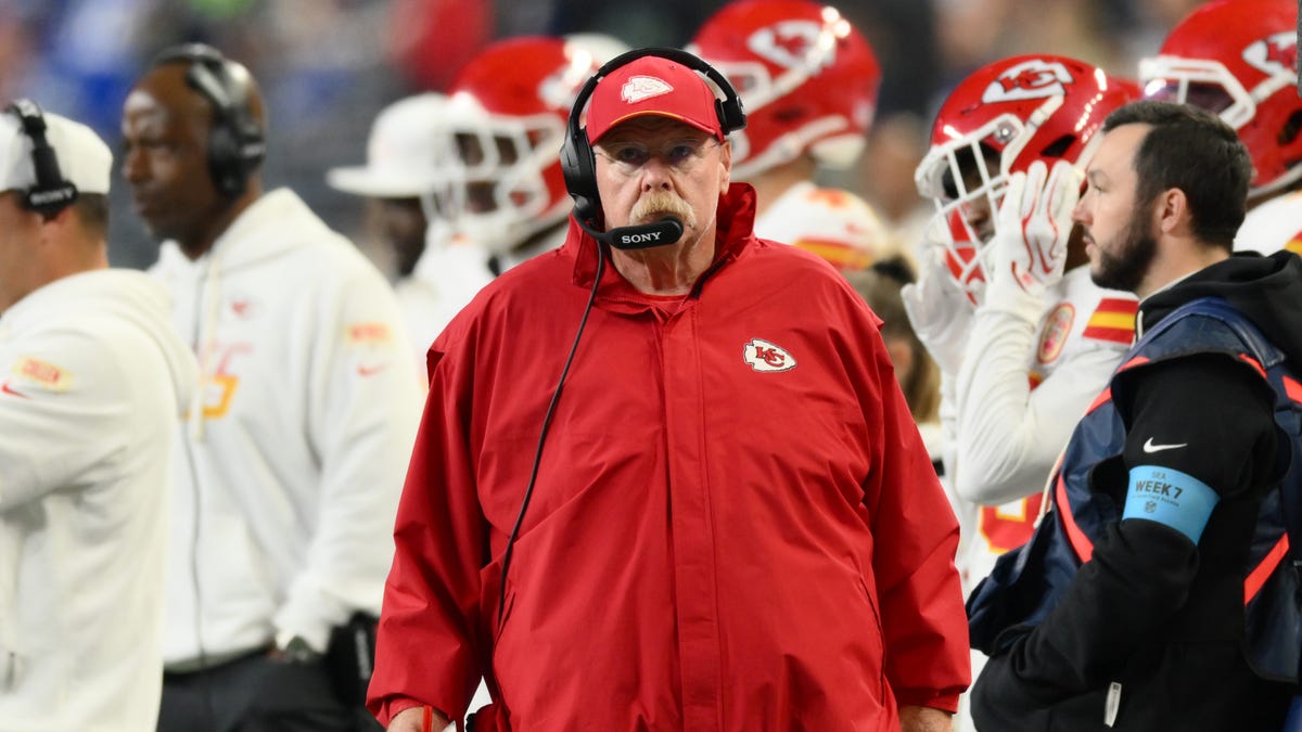 Andy Reid dismisses concerns about female fans after Justin Tucker signing