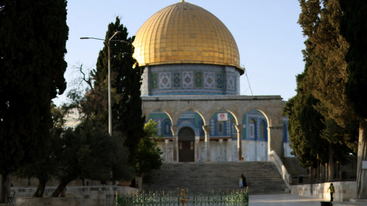 Palestinians face growing bans from Al-Aqsa as Israel tightens control