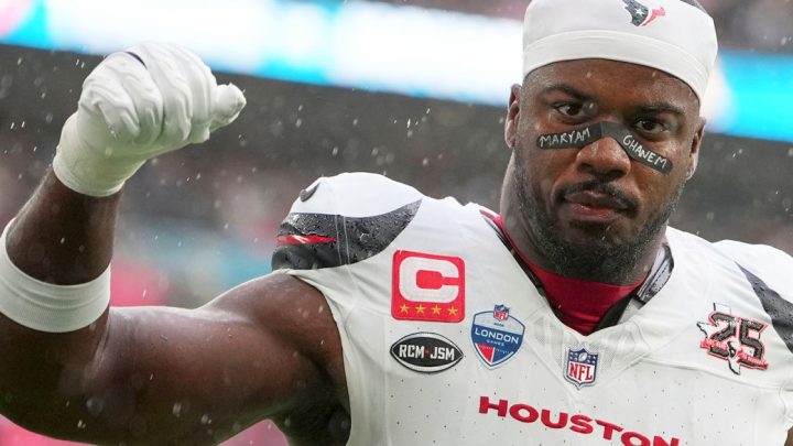 NFL’s Azeez Al-Shaair honours Palestinian children for fifth straight week