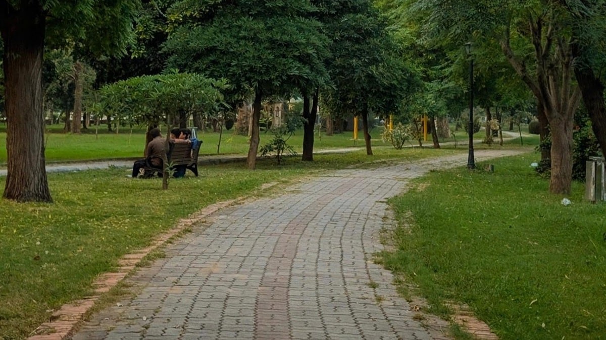 Woman Escapes Gang-Rape Attempt at Famous Park in Islamabad