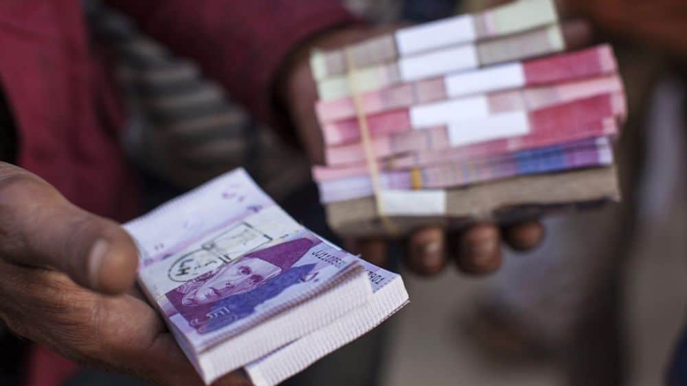 Pakistan’s Power and Gas Circular Debt Crosses Rs. 5 Trillion Combined