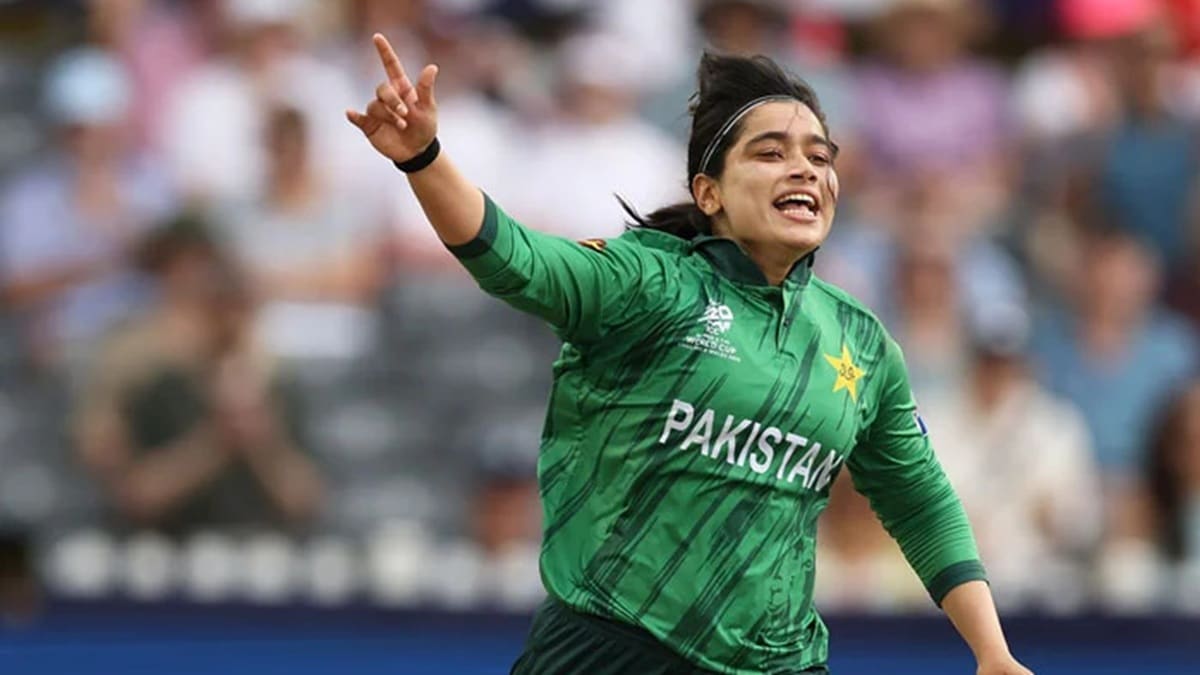 Pakistan Star All-Rounder Joins Perth Scorchers for WBBL 12