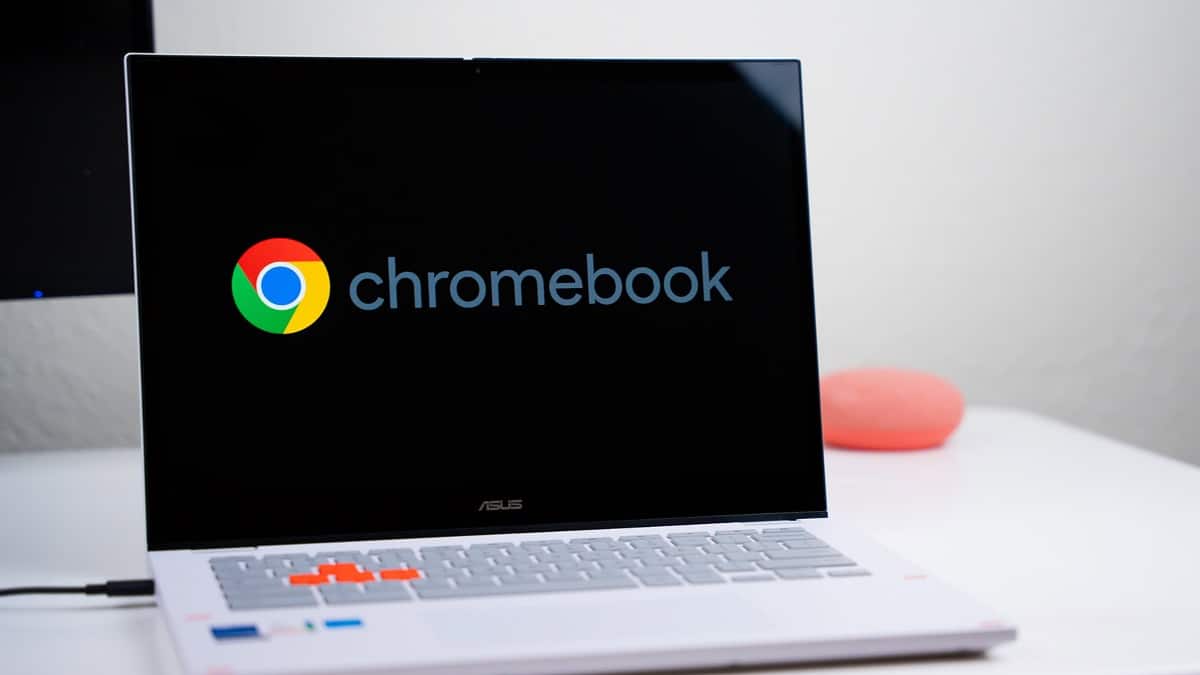 Govt Announces 500,000 Chromebooks for Students