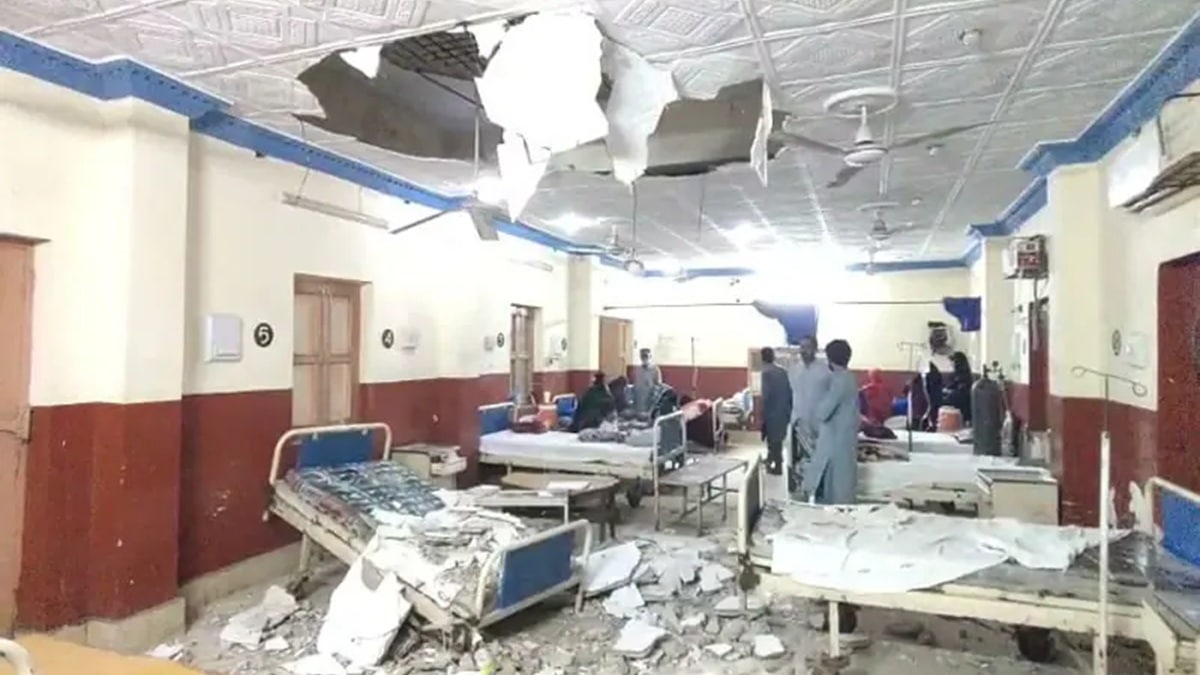 Sindh Govt Hospital Ceiling Collapses