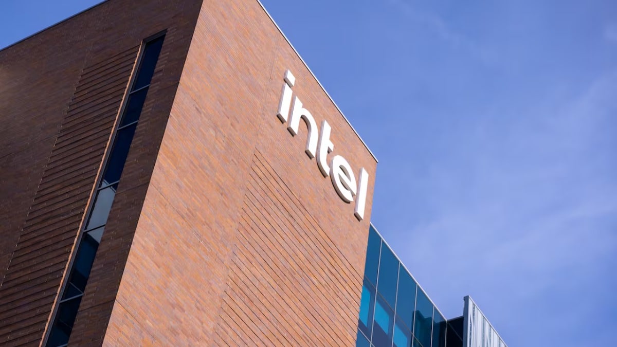 Intel Suffers Worst Stock Crash in Over 50 Years