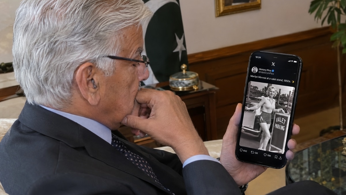 Pakistan’s Defense Minister’s Favorite Pastime is Interacting With Bots on X