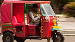 Pakistani Rickshaws Enter International Market as Sazgar Opens First Overseas Plant