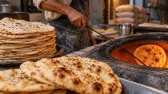 Roti and Naan Get More Expensive in Lahore