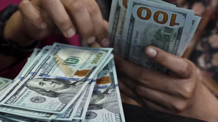 Pakistan Pays $16 Billion Interest on Loans