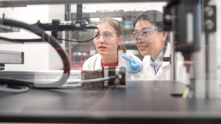 Researcher using $7 million grant to create ‘self-driving’ lab at Ole Miss