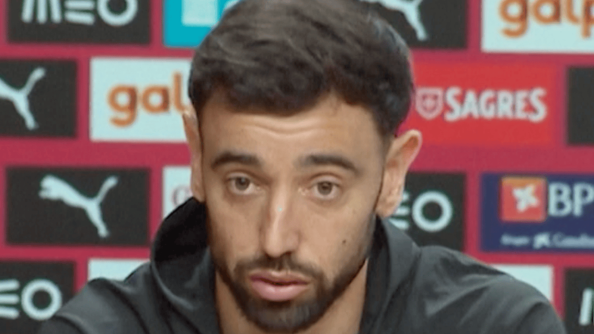 Fernandes denies Portugal rift, hails Ronaldo after walk out