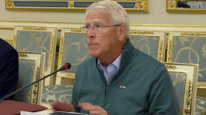 Wicker publicly urges Trump to make a deal with Zelenskyy: “Mr. President, Please Take This Win!”