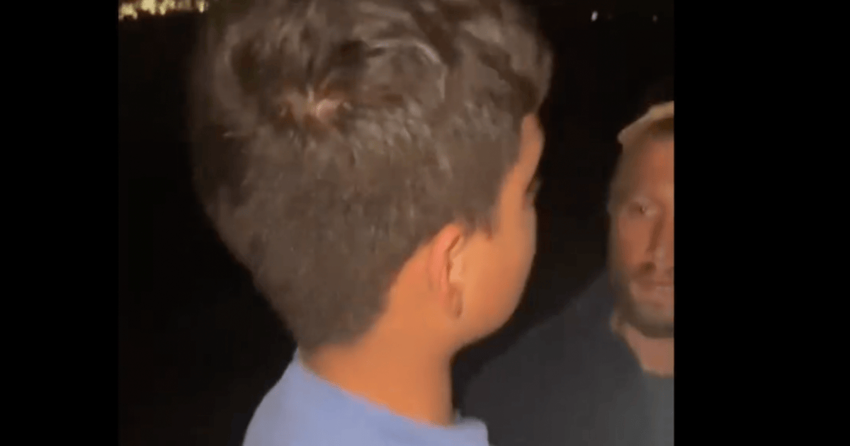 Video shows Israeli settler assaulting Palestinian child