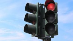 Karachi to Remove 2 Traffic Signals on Major Road