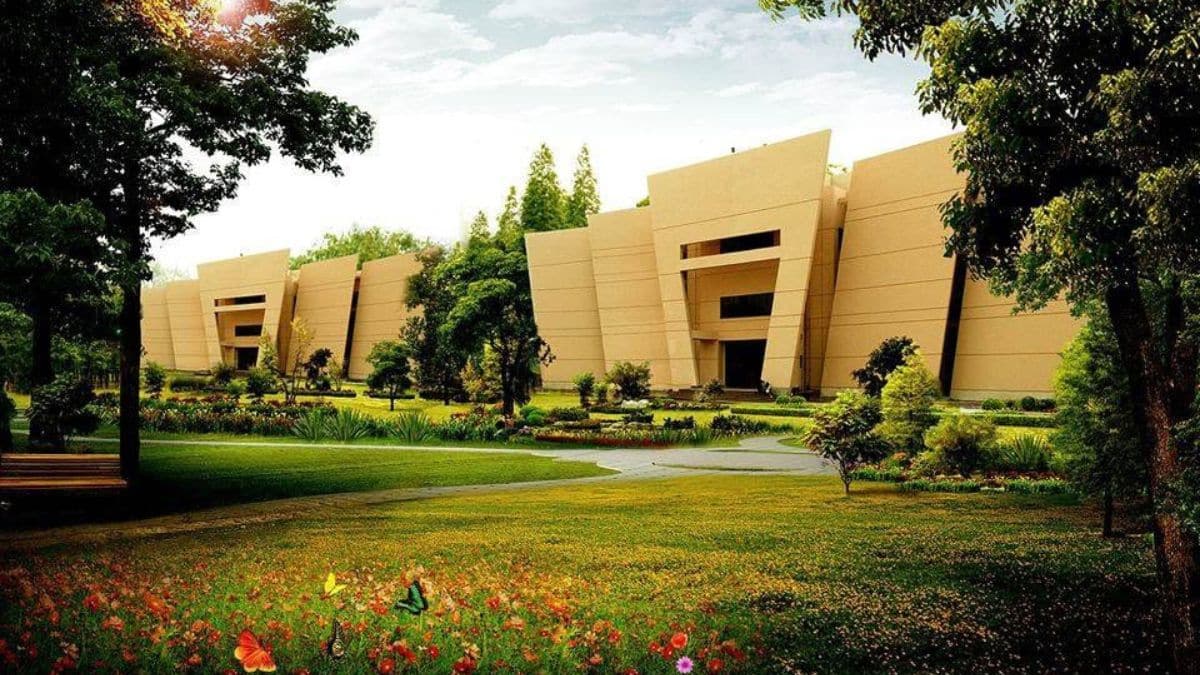 University of Gujrat Announces Lecturer Jobs in Multiple Departments