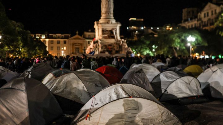 Portugal cost-of-living protesters pour back into camps cleared by police