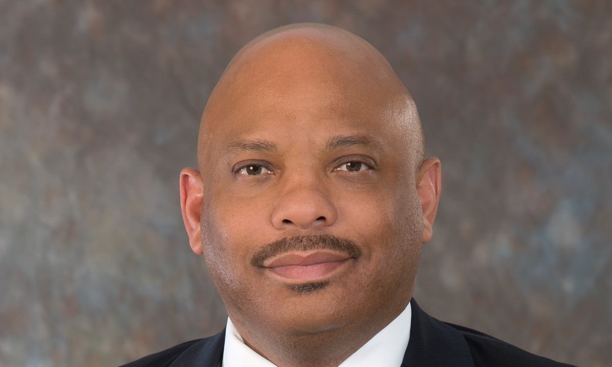 IHL extends commissioner’s contract, increases pay